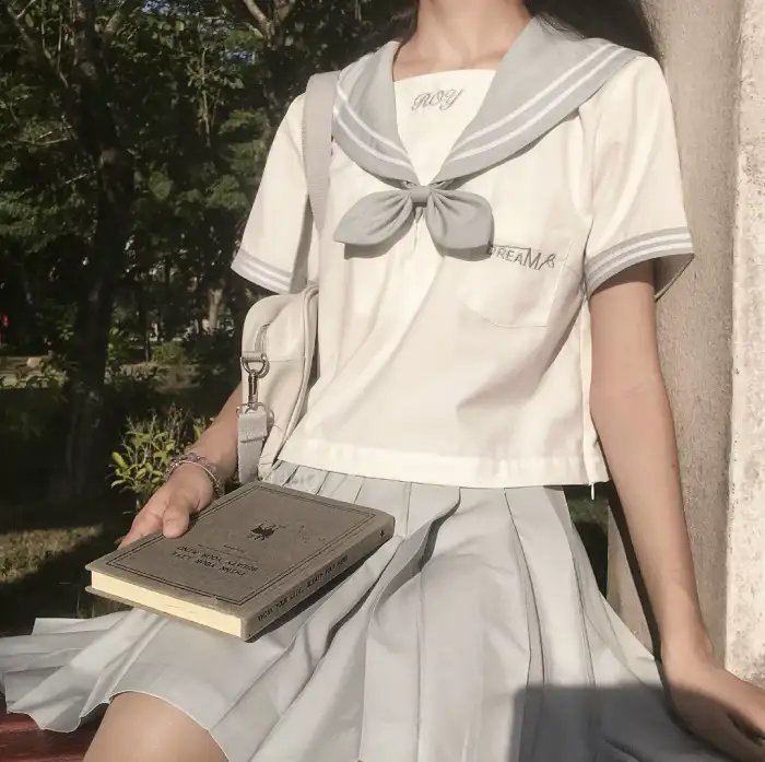 冰雪女王4:魔镜世界